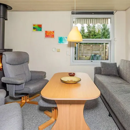 Lix Holiday home Hals